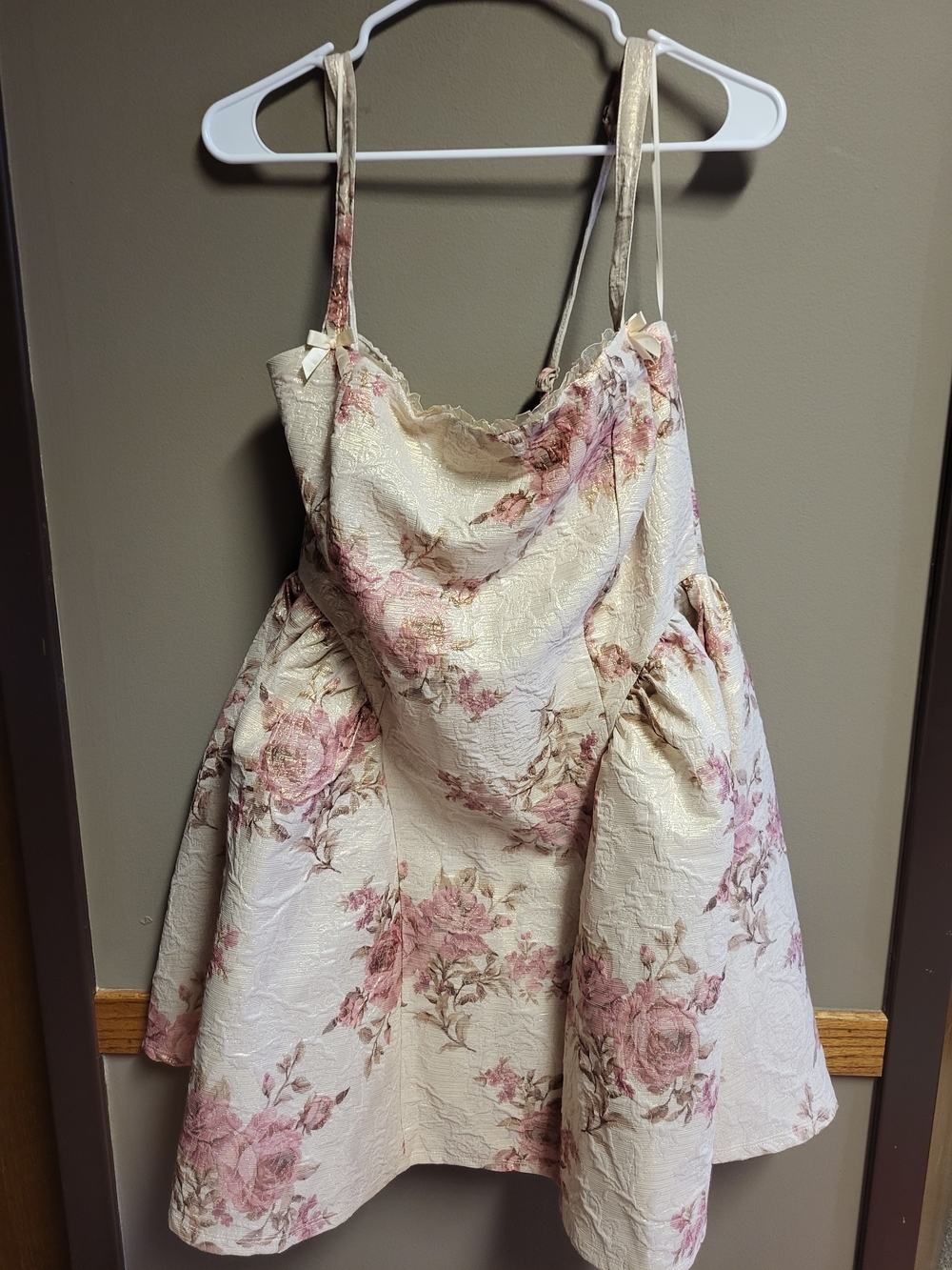 Francesca's Collections Cream Floral Prom Dress with Pink Roses